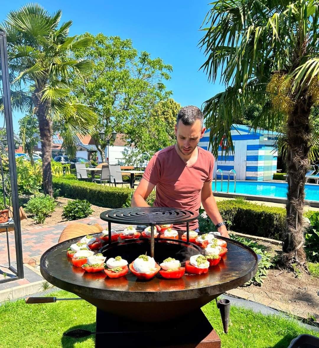 B&B Casa Roman & Vakantiewoning Voor 1 Pers Tot Max 32 Personen Zonhoven Buitenkant foto