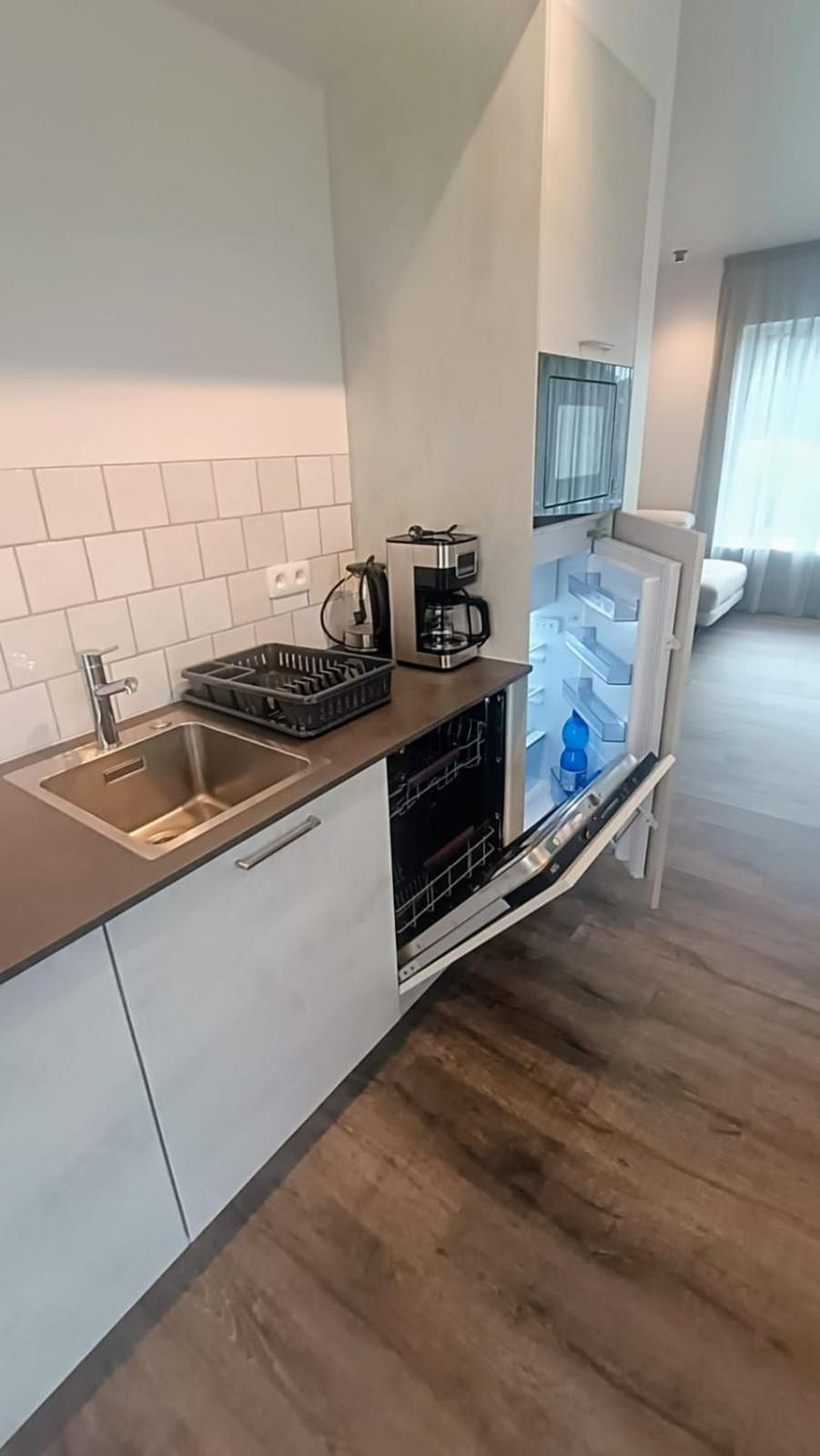 B&B Casa Roman & Vakantiewoning Voor 1 Pers Tot Max 32 Personen Zonhoven Buitenkant foto