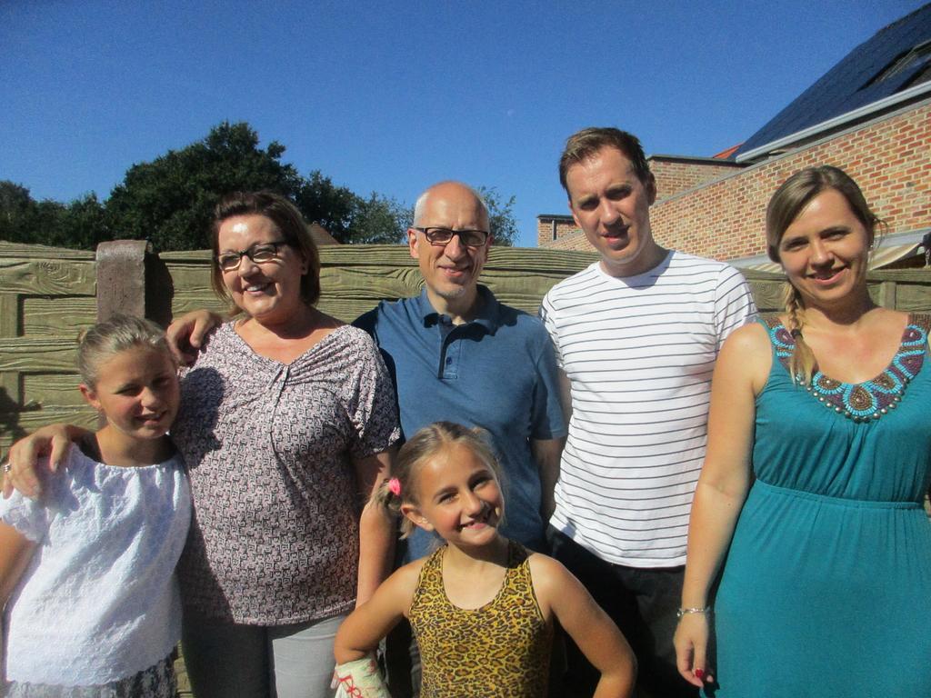 B&B Casa Roman & Vakantiewoning Voor 1 Pers Tot Max 32 Personen Zonhoven Buitenkant foto