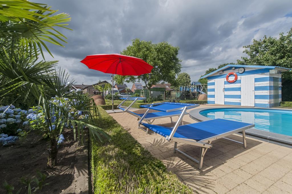 B&B Casa Roman & Vakantiewoning Voor 1 Pers Tot Max 32 Personen Zonhoven Buitenkant foto
