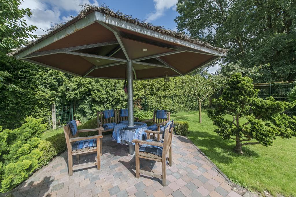 B&B Casa Roman & Vakantiewoning Voor 1 Pers Tot Max 32 Personen Zonhoven Buitenkant foto