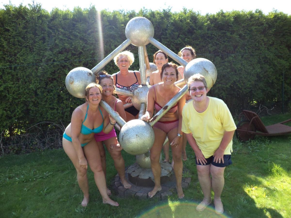 B&B Casa Roman & Vakantiewoning Voor 1 Pers Tot Max 32 Personen Zonhoven Buitenkant foto